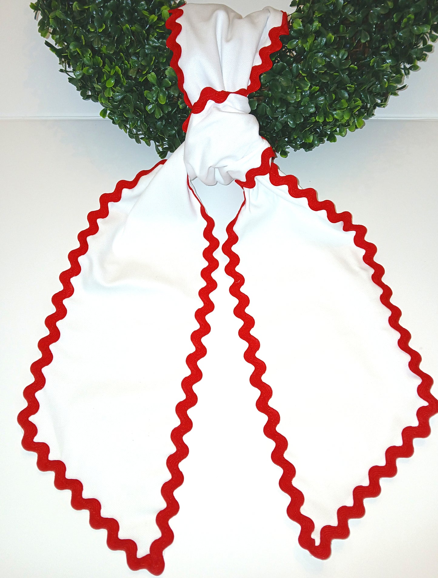 COTTON PIQUE RICK RACK TRIMMED WREATH SASH