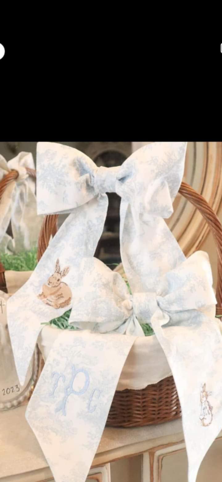 Hand Stitched Bows - Toile