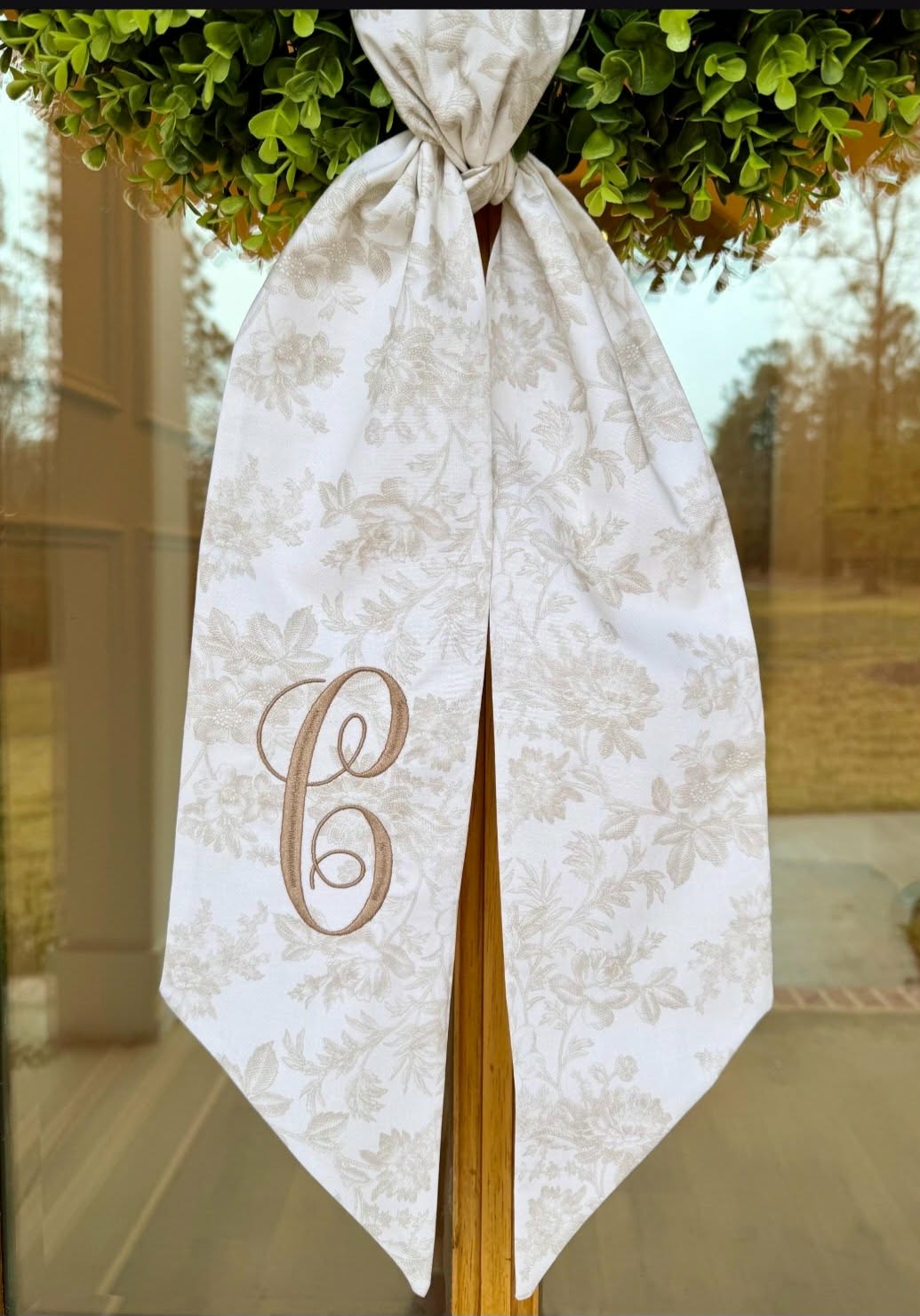 Wreath Sash - Toile