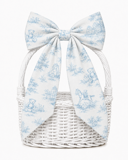 Hand Stitched Bow: Chinoiserie and Playtime Toile